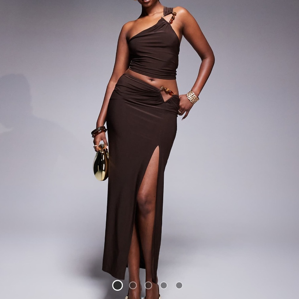 Brown maxi skirt set